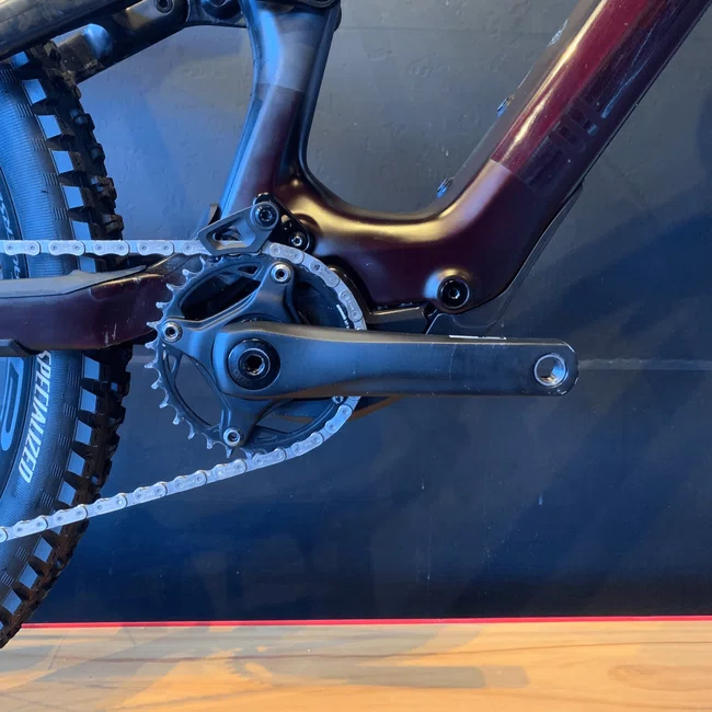 Bicicleta Specialized Levo SL G2 Expert Aro 29 GX T-type 12v S5 Preta e Bordo - Seminova