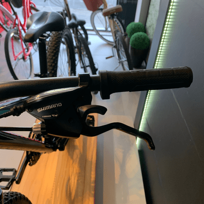 Bicicleta Specialized Pith Sport Aro 27,5 Acera 24v 2020 Preto e Verde e Rosa - Seminova