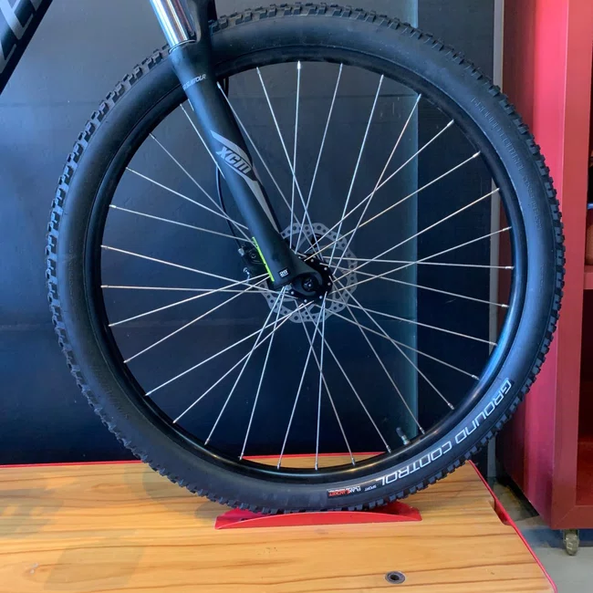 Bicicleta Specialized Rockhopper Sport Aro 29 Altus 18v 2021 Cinza Escuro e Cinza Claro