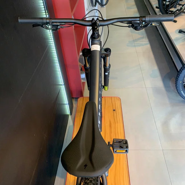 Bicicleta Specialized Rockhopper Sport Aro 29 Altus 18v 2021 Cinza Escuro e Cinza Claro