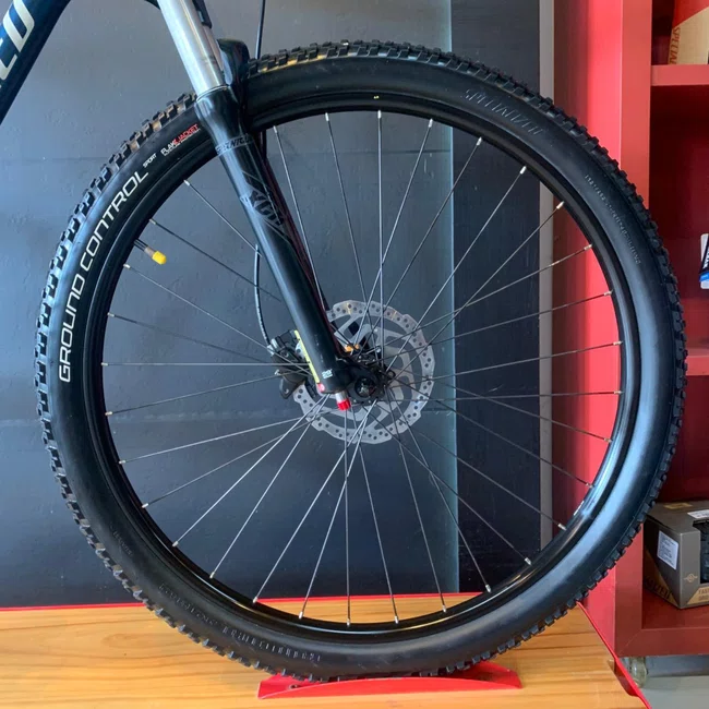 Bicicleta Specialized Rockropper Aro 29  Deore 10v Azul e Branca - Seminova