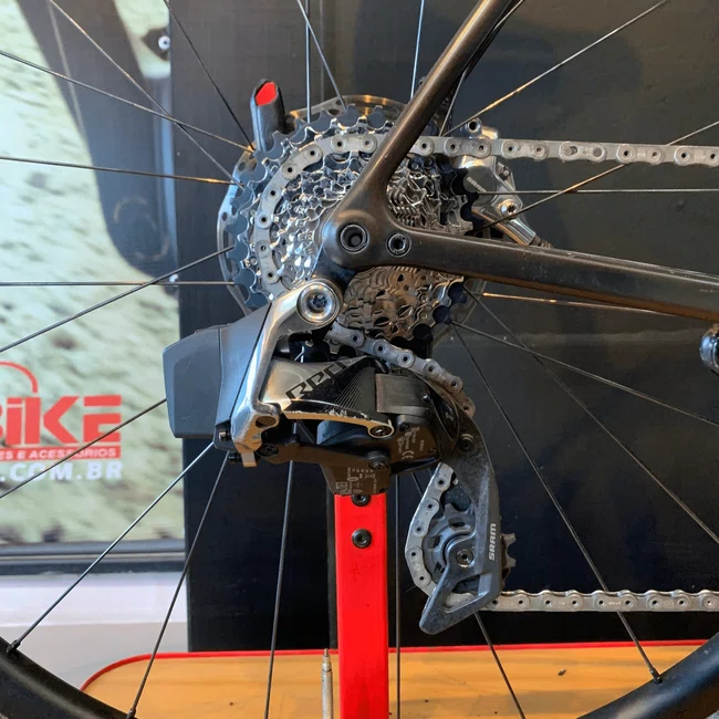 Bicicleta Specialized S-works Aethos Aro 700 Sram Etap 24v T-58 Preto Carbono e Dourado - Seminovo