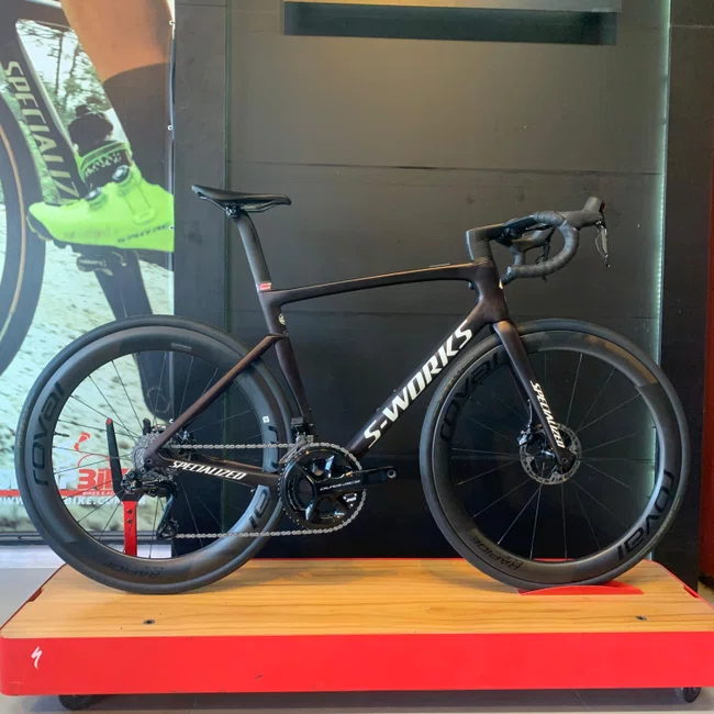 Bicicleta Specialized Tarmac S-work SL7 Aro 700 Dura Ace 24v Preta e Branca - Seminova