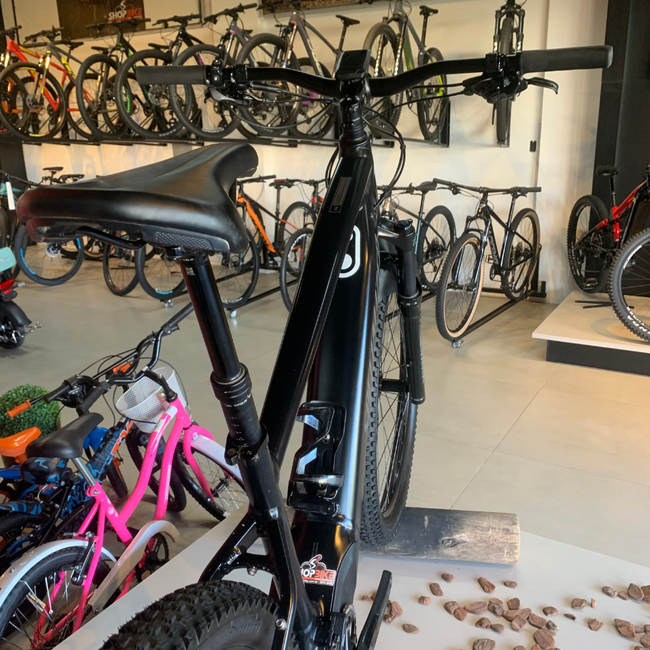 Bicicleta Specialized Tero 4.0 NX 12V Preto e Grafite - Seminova