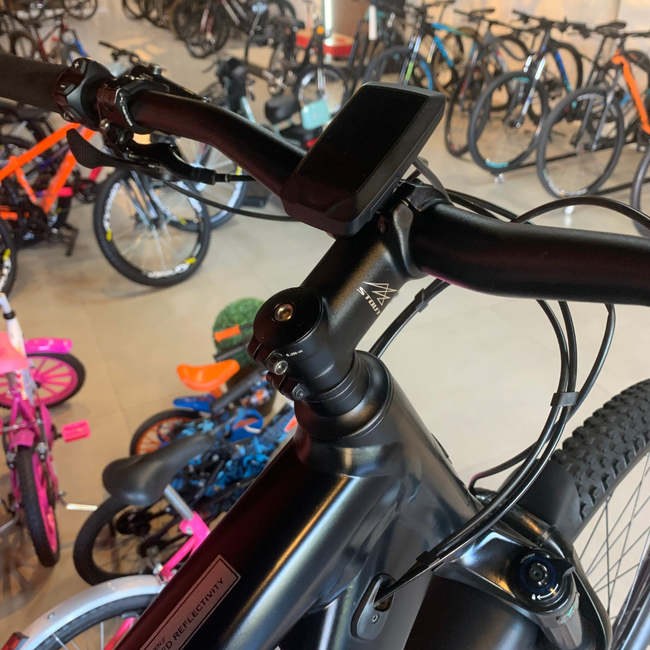 Bicicleta Specialized Tero 4.0 NX 12V Preto e Grafite - Seminova