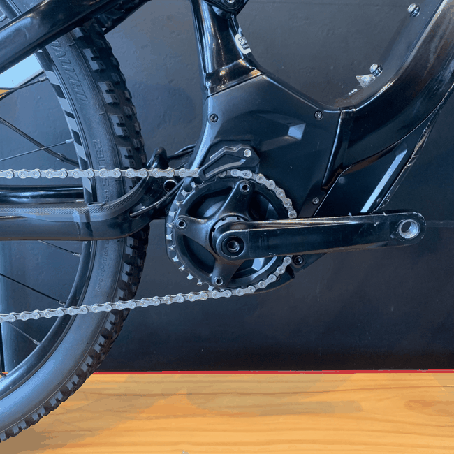 Bicicleta Specialized Turbo Levo Alloy Aro 29 G1 GX 11v T-17 Prata e Preto e Verde-Seminova