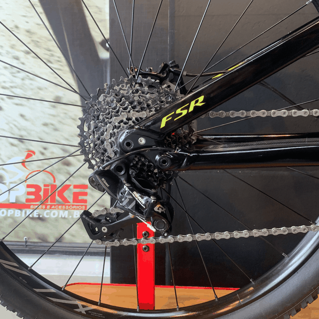Bicicleta Specialized Turbo Levo Alloy Aro 29 G1 GX 11v T-17 Prata e Preto e Verde-Seminova