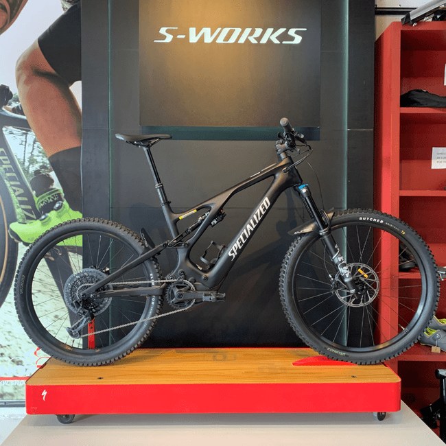 Bicicleta Specialized Turbo Levo Comp Carbon Aro 29 GX 12v Preto e Prata