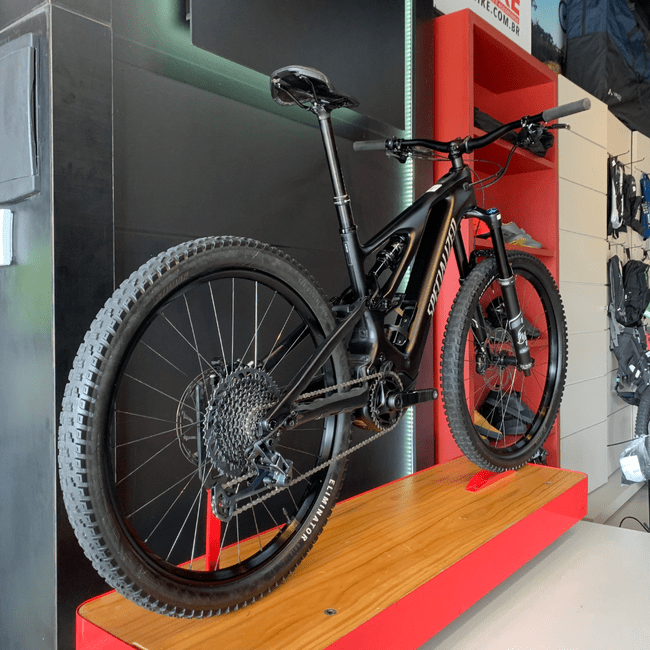 Bicicleta Specialized Turbo Levo Comp Carbon Aro 29 GX 12v 2022 Preto e Prata - Seminova