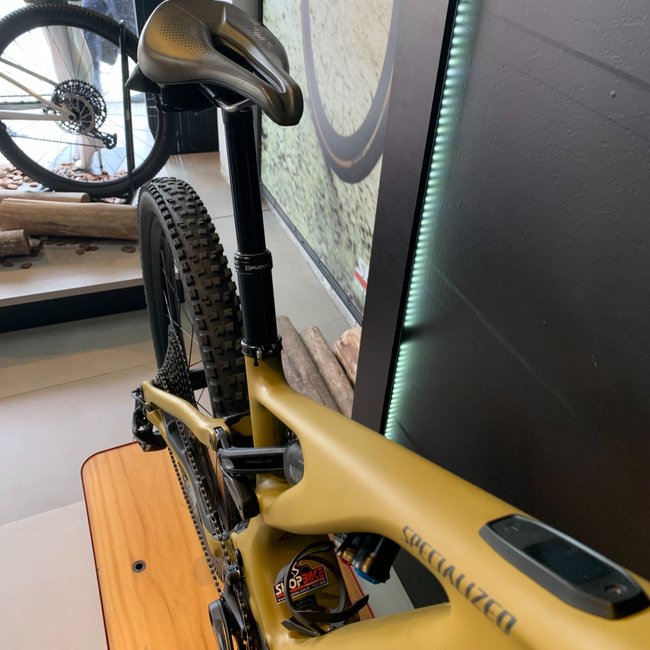 Bicicleta Specialized Turbo Levo Expert Aro 29 XO1 12v Dourado e Preto - Seminova