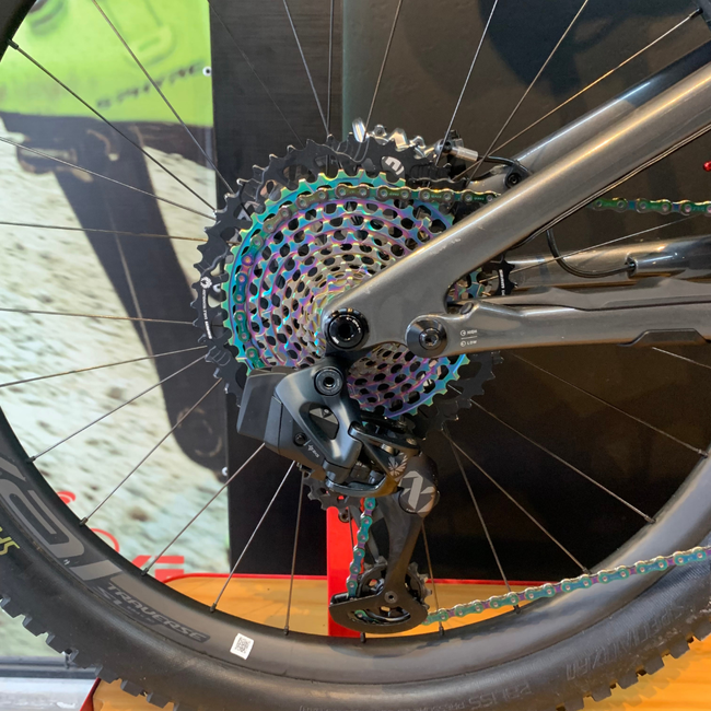 Bicicleta Specialized Turbo Levo S-Works Aro 29 XX1 AXS 12v 2022 Branco e Cinza - Seminova