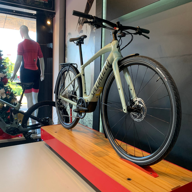 Bicicleta Specialized Turbo Vado SL 4.0 Aro 700 EQ NX 11v 2023 Verde Claro e Preto