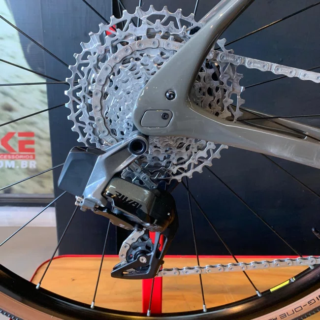Bicicleta Swift Univox Evo Gr Aro 700 Sram Rival 12v Laranja e Preto - Seminova
