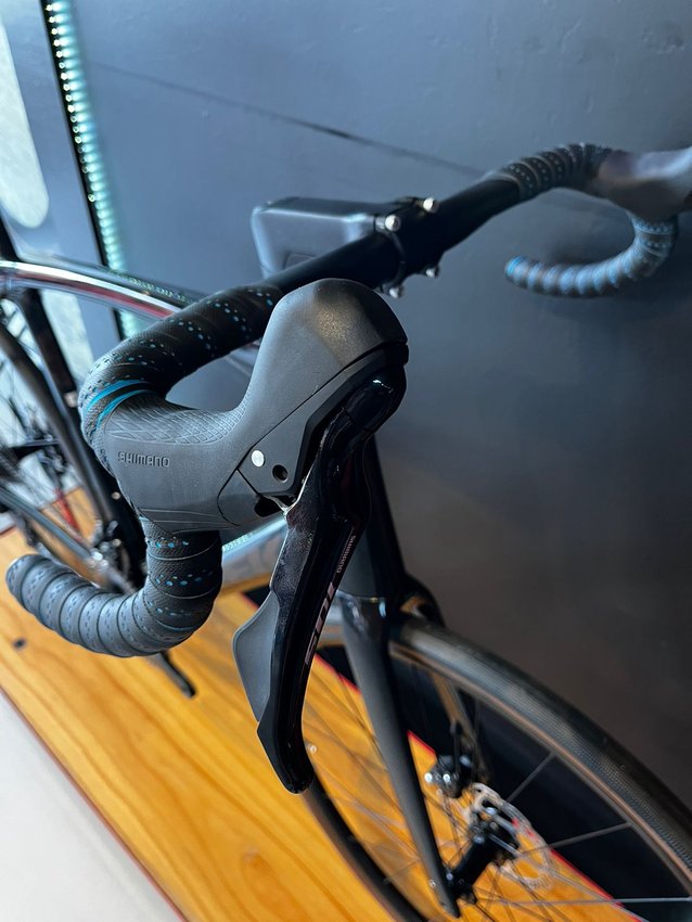 Bicicleta Trek Domane SL5 Aro 700 105 22v Preto - Seminova