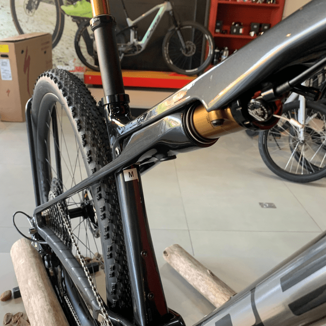Bicicleta Trek Supercaliber 9.9 Aro 29 XTR 12v Preto e Cinza - Seminova