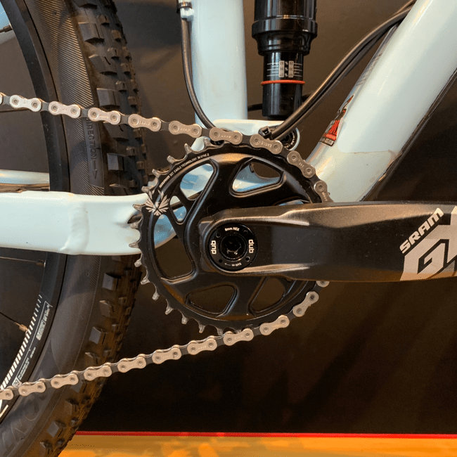 Bicicleta Trek Top Fuel 9.8SL Aro 29 GX 12v Azul e Vermelho - Seminova