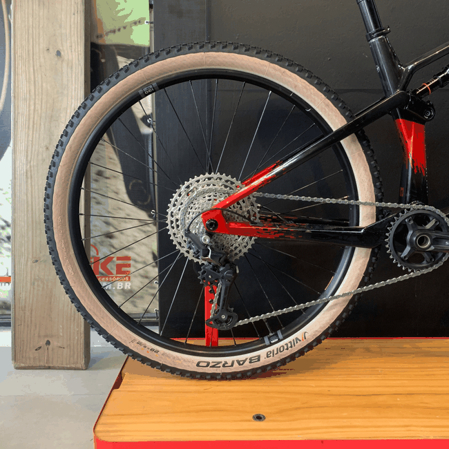 Bicicleta TSW Full Quest Carbon Deore 12v Aro 29 T-17 Preta e Vermelha - Seminova