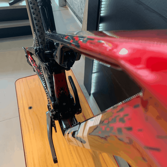 Bicicleta TSW Full Quest Carbon Deore 12v Aro 29 T-17 Preta e Vermelha - Seminova