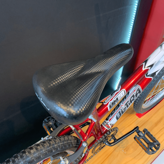 Bicicleta Ultra UM20 Aro 20 Branco e Vermelho