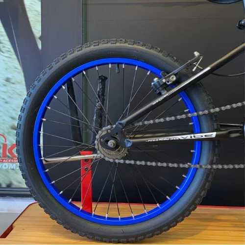 Bicicleta Vibe Aro 20 Cross Preta, Branca e Azul