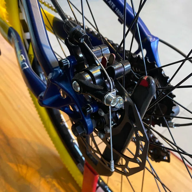 Bicicleta Vikingx Aro 26 Tuff-25 Shimano Azul e Amarelo