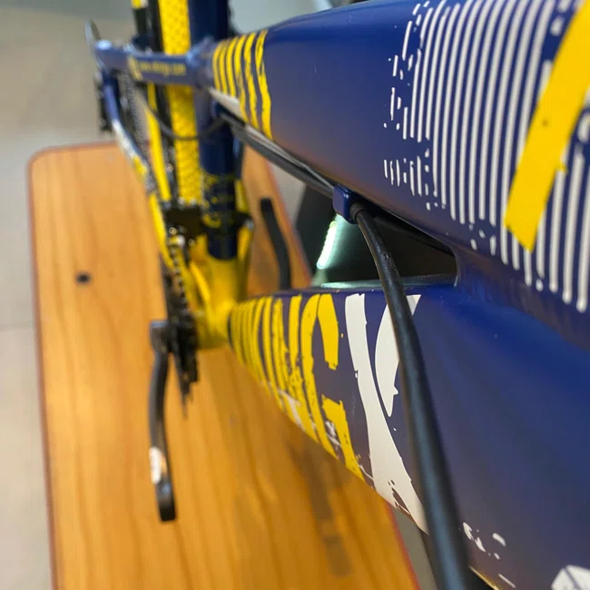 Bicicleta Vikingx Aro 26 Tuff-25 Shimano Azul e Amarelo