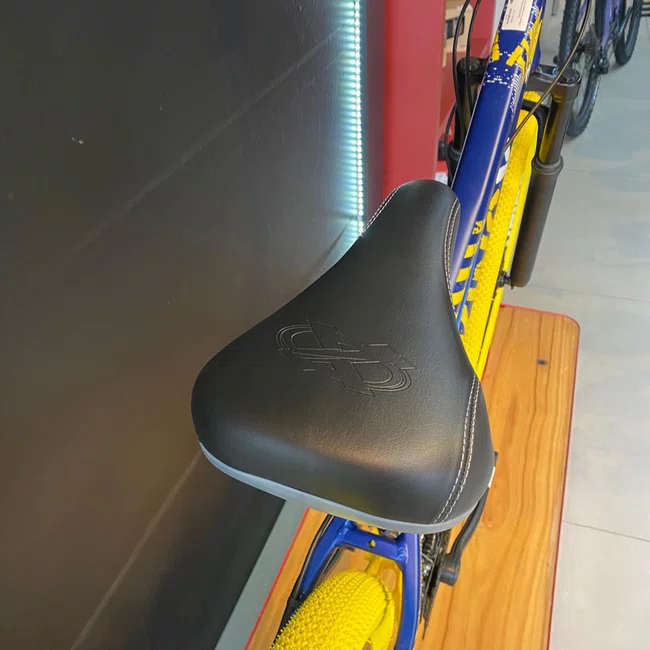 Bicicleta Vikingx Aro 26 Tuff-25 Shimano Azul e Amarelo