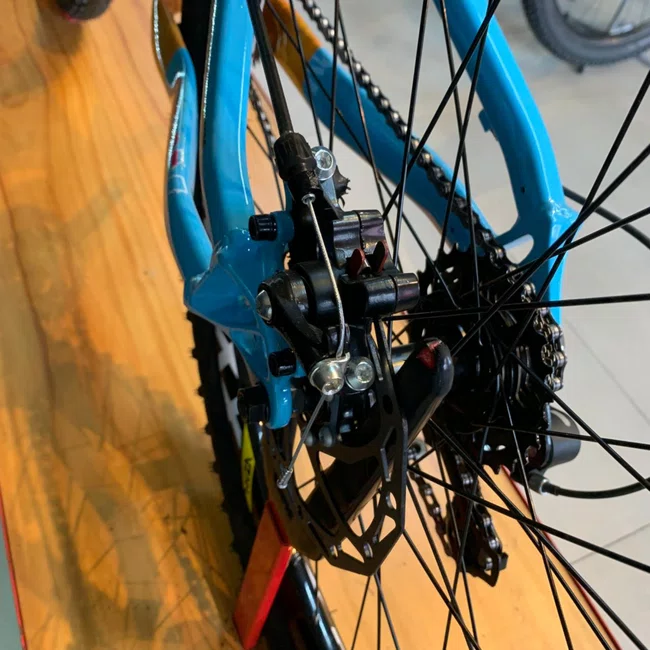 Bicicleta Vikingx Aro 26 Tuff-25 Shimano Azul Laranja Amarelo