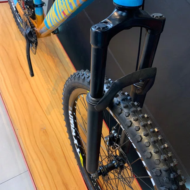 Bicicleta Vikingx Aro 26 Tuff-25 Shimano Azul Laranja Amarelo