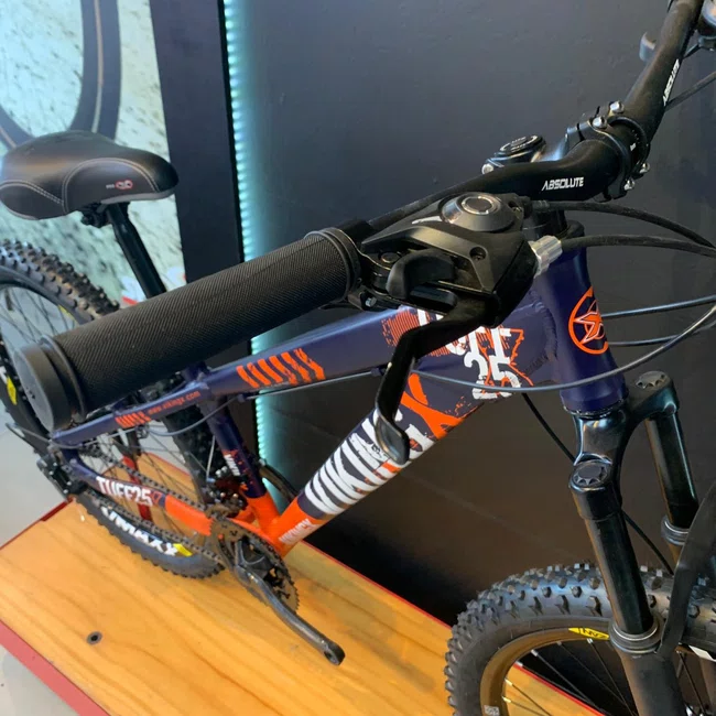 Bicicleta Vikingx Aro 26 Tuff-25 Shimano Azul Laranja e Branco