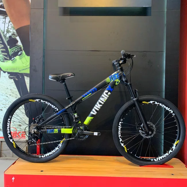 Bicicleta Vikingx Aro 26 Tuff-25 Shimano Preta Azul e Verde