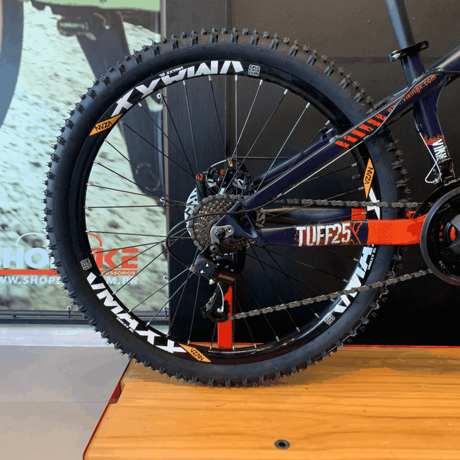Bicicleta Vikingx Tuff 25 Aro 26 Shimano 21v Azul e Branca e Laranja