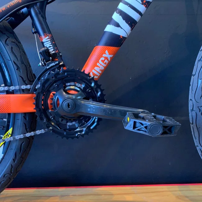 Bicicleta Vikingx Tuff-25 Aro 26 Shimano 21v Roxa e Laranja e Branca