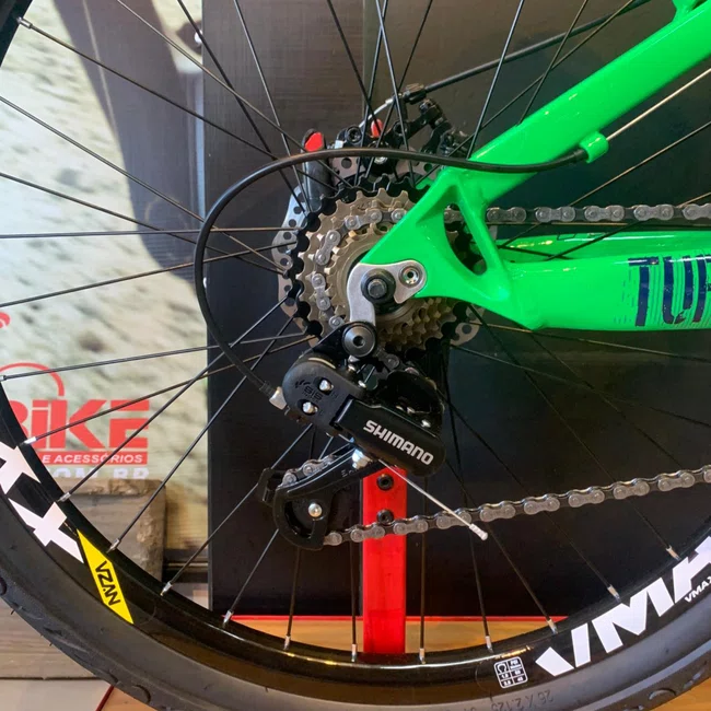 Bicicleta Vikingx Tuff 30 Aro 26 Shimano 21v Verde e Branca e Azul