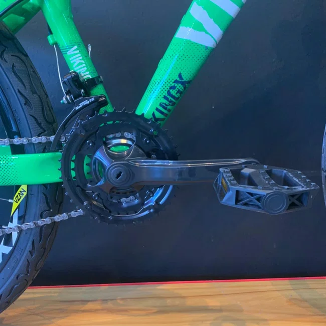 Bicicleta Vikingx Tuff 30 Aro 26 Shimano 21v Verde e Branca e Azul