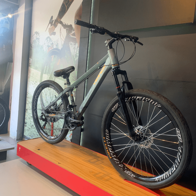 Bicicleta Vikingx Tuff 30 Aro 26 Tourney 21v Cinza e Amarelo