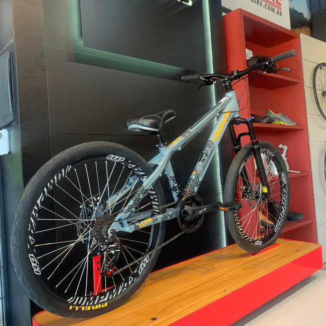 Bicicleta Vikingx Tuff 30 Aro 26 Tourney 21v Cinza e Amarelo