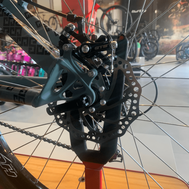 Bicicleta Vikingx Tuff 30 Aro 26 Tourney 21v Cinza e Amarelo