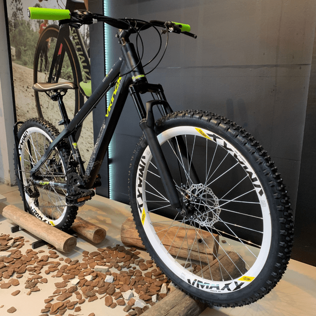 Bicicleta VikingX Tuff 30 Aro 26 Tourney Preto e Verde e Branco