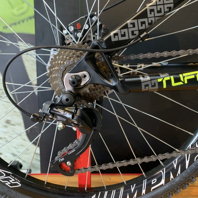 Bicicleta Vikingx Tuff 30 Tourney 21v Preto e Amarelo