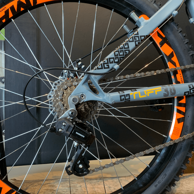 Bicicleta VikingX Tuff 30 Aro 26 Tourney 21v Cinza e Amarelo e Laranja