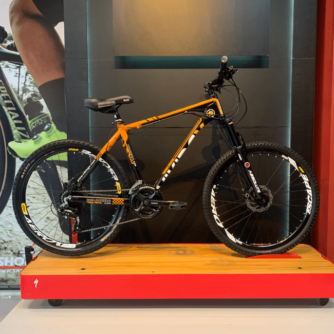 Bicicleta Vikingx Warrior X39 Aro 26 Altus 24v Preto e Laranja
