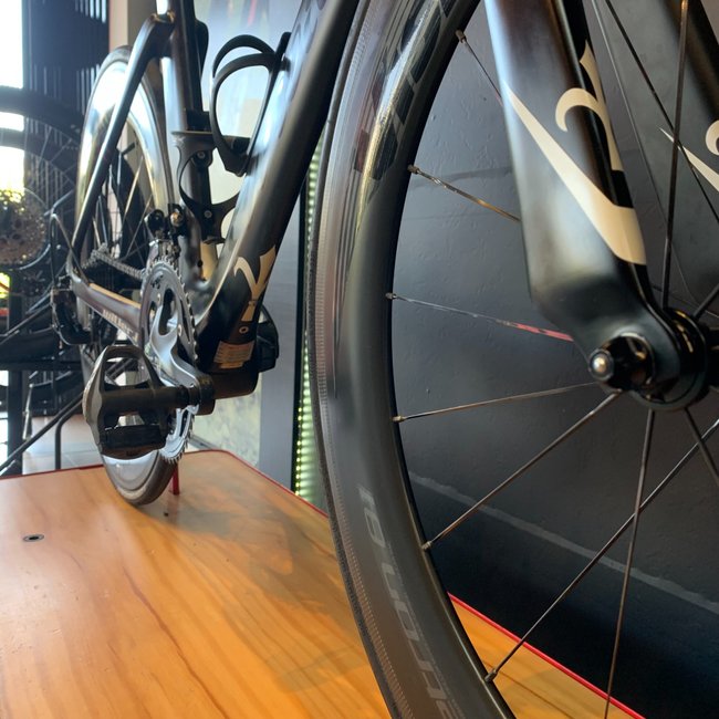 Bicicleta Wilier Triestina Blade Aro 700 105 20v Preto Fosco e Branca - Seminova