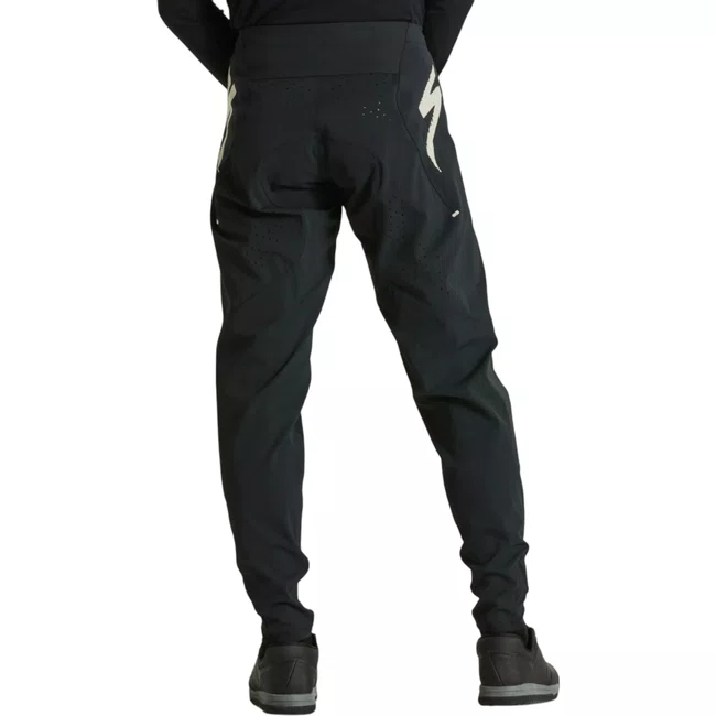 Calça Specialized Gravity Preto e Branco ㅤㅤㅤㅤㅤㅤㅤㅤㅤㅤㅤㅤㅤㅤ