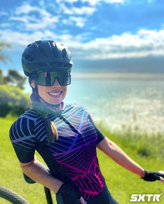 Camisa Sport Xtreme Slim Manga Longa Leaf Feminino Preto e Rosa e Azul