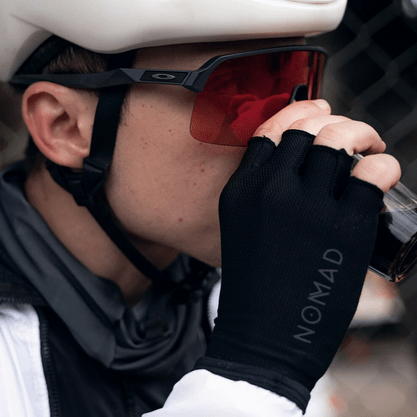 Luva Nomad Road Preto