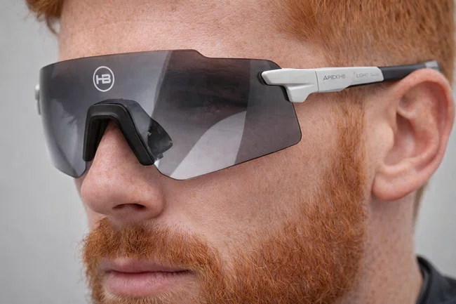 Oculos hb apex light m pearled nose mb lack silver