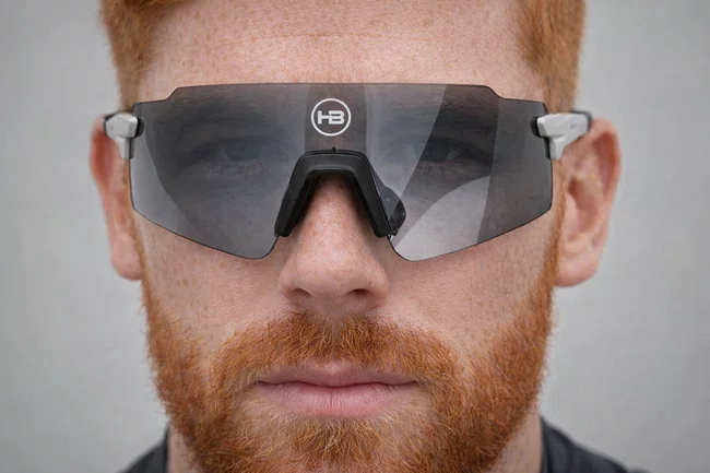 Oculos hb apex light m pearled nose mb lack silver