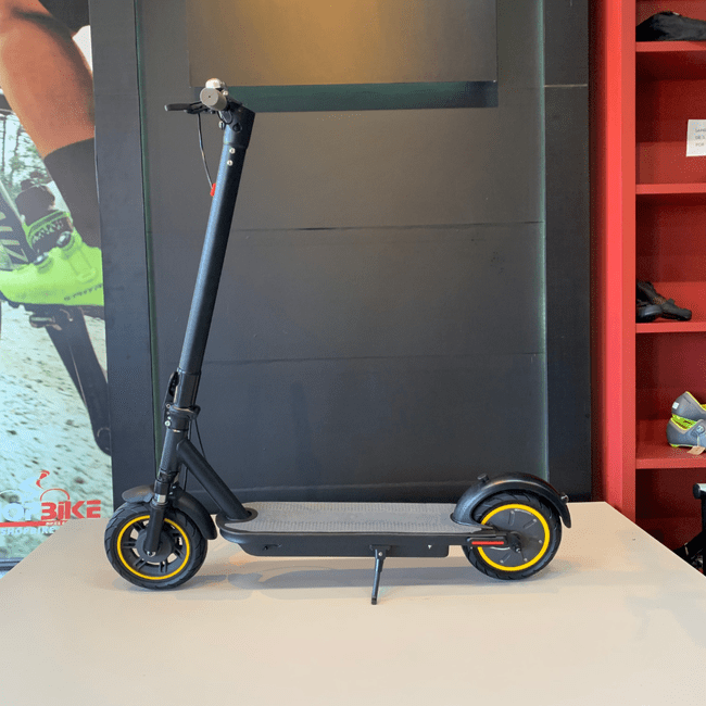 Patinete Elétrico 350w Preto e Cinza e Amarelo