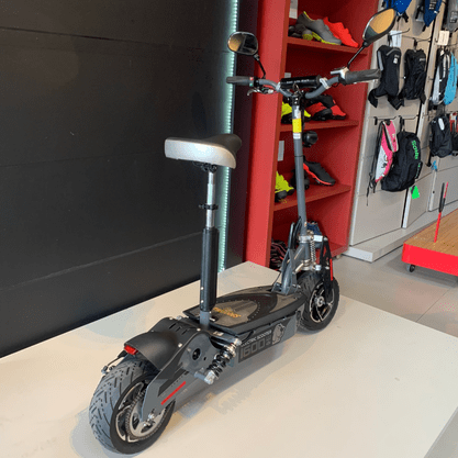 Patinete Elétrico TWO Dogs 1600w 48v Cinza - Seminovo